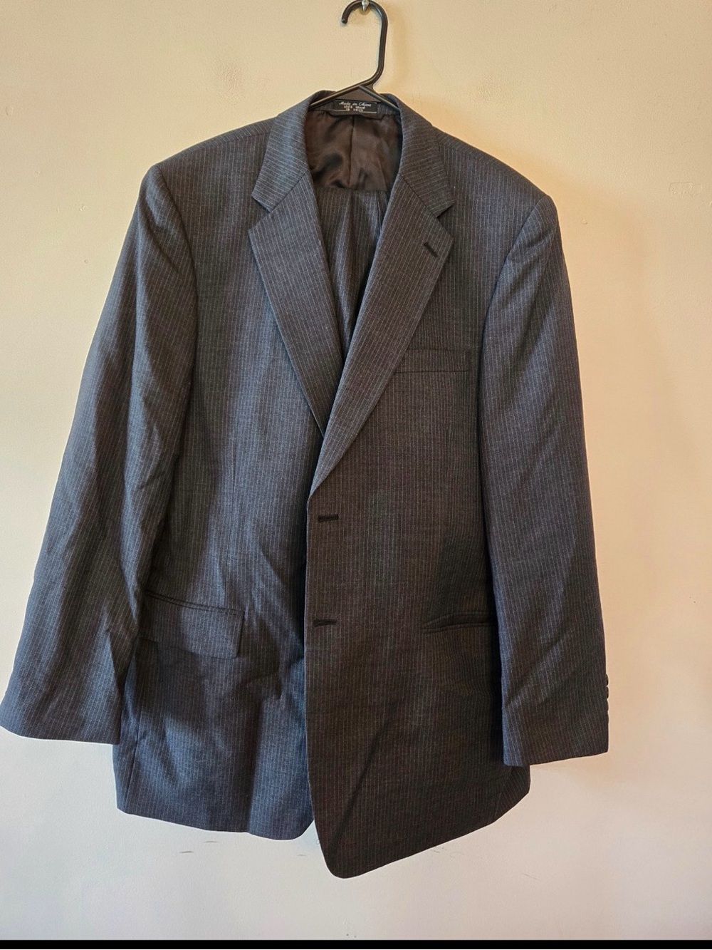 Joseph a Banks Men’s Suit Set Size 48R 34x28